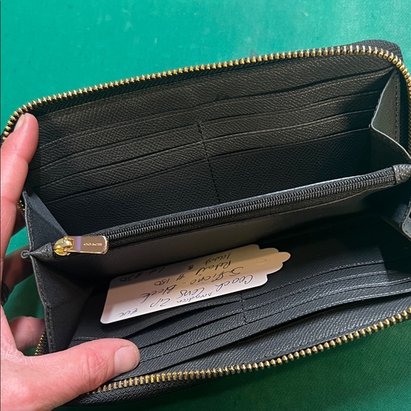 Coach Black Wallet - Picture 4 of 7